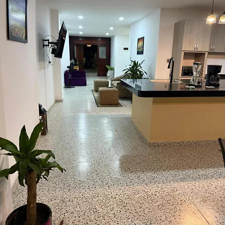 Casa Patio De Torices, Near Center Holiday home